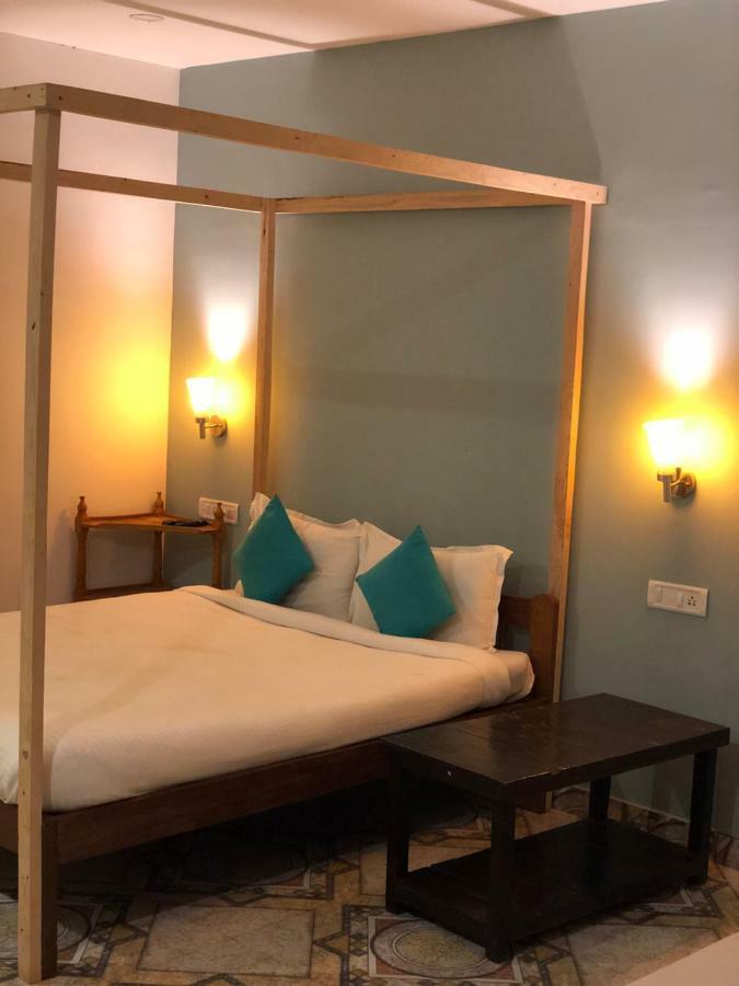 Kaza A Le Pearl Resort Anjuna Exteriör bild